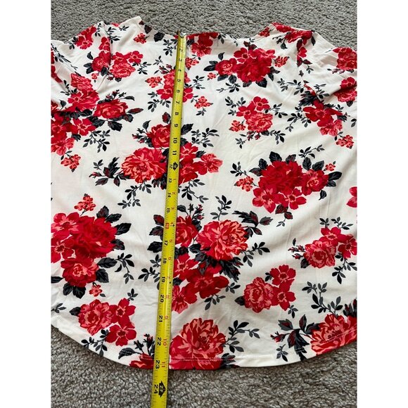 Full Circle Trends Floral Button-Front Tie Hem Top Size 2X Soft Comfort Red Rose - Picture 5 of 8